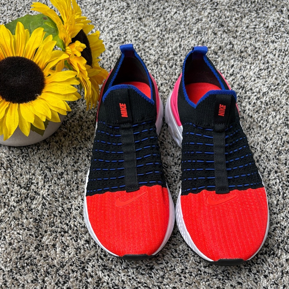 Nike React Phantom Run Flyknit 2 'Black Bright Crimson - Picture 4 of 6